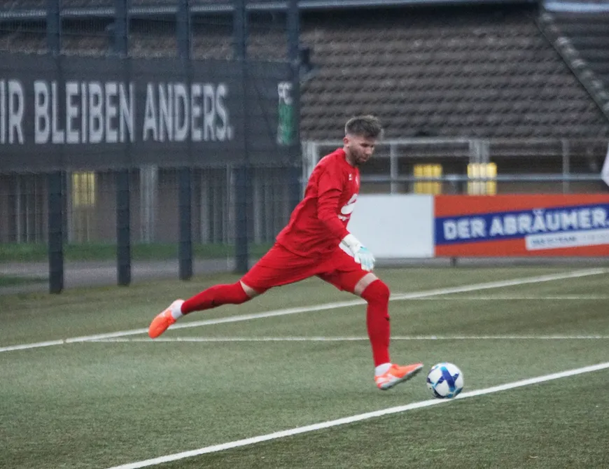 Der Tabellenzweite zu Gast in der KrayArena