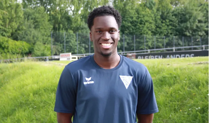 Elvis bleibt auch in der kommenden Saison beim FC Kray